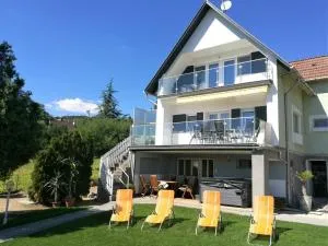 "Unique" Comfortable holiday residence - Kápolnásnyék