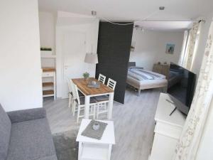 ToNi"s Strandbude Comfortable holiday residence