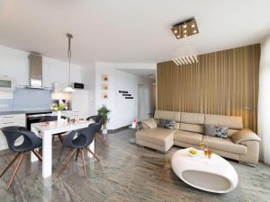 Beach Castle "Beach Princess"