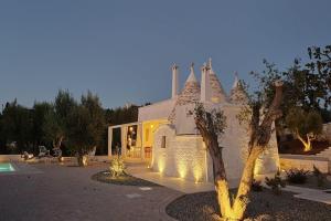 Trullo in Puglia with Private Pool and Charm