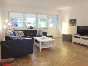 "Särö Yacht School" Comfortable holiday residence - Ulstrupfeld