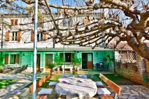 Apartments with parking space Umag - 23670