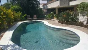 Departamentos con Alberca - 马萨特兰