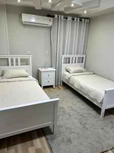 Classy and Cozy, El Mohandesin