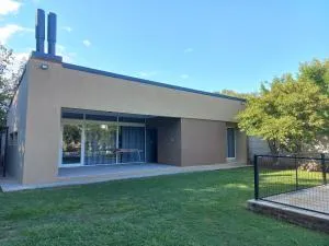 El Descanso Melincue - 贝纳多图埃托