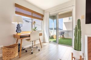 3BR Townhouse in Prime Manhattan Beach Location