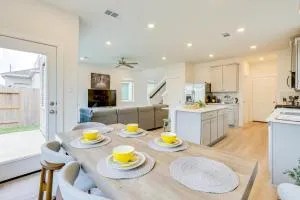 Family-Friendly Home with Yard in Hockley! - Cypress
