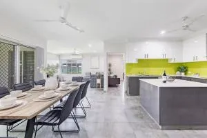 Zenhouse Harmony 4BR Modern Home Near CDU and Hospital - 卡苏阿利纳