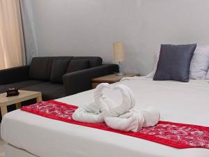 Sunshine Guesthouse Nanai Patong