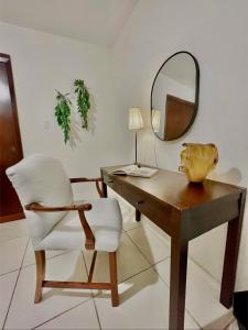 Escala HMO a700 mts del Consulado americano