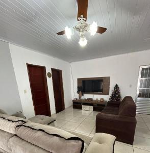 Casa com piscina Pg