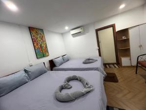 White Rose Guesthouse