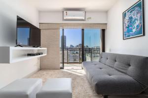 (902-A) Apartamento com Suíte no Coração Leblon