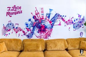 The Stallion #209 - Walk to Museums, Luxe Loft with free gated & covered parking