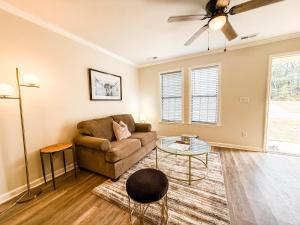 2 bd townhome near DT Raleigh