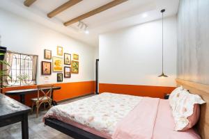 RARE artistic European style 3BR 200m2 5 minute to Hoan Kiem