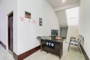 SPOT ON Hotel chitransh inn - Dewa