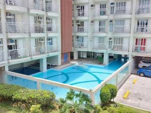 Tagaytay Cityland Taal Lake View with balcony by SAB
