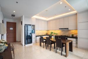 Dago Suite 3BR Luxury Apartment