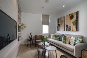 Dago Suite 3BR Luxury Apartment