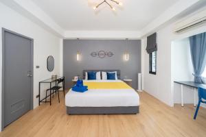 Bangla house with 4 houses Pick house before BOOK