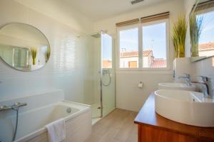 Maisons de vacances Zen Paradise - Near the city center - Garden : photos des chambres