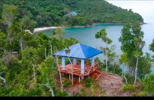 ISLA tress Bonita Wellness Escape Island - Sabang