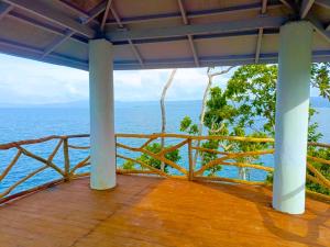 ISLA tress Bonita Wellness Escape Island