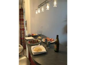 with lake view Comfortable holiday residence