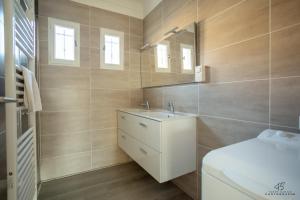 Appartements L'oranger Proche centre ville WIFINETFLIX : photos des chambres