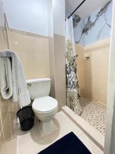 Hospedajes apartamentos full equipada a solo 10- minutos del aropuerto Panamá pasifico 5 minutos de playas y a solo 20 minutos de la ciudad de panama y los principales sitios turísticos