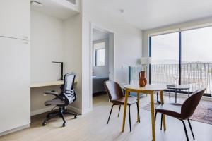 Blueground Downtown elevator nr parks LAX-1242