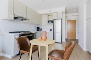 Blueground Downtown elevator nr parks LAX-1242