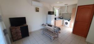 Maisons de vacances Studio 30 m2 climatise calme : photos des chambres