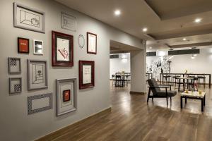 Townhouse Patparganj Near Max Super Speciality Hospital