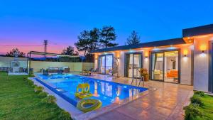 Luxury 2 bedroom Villa in Saribelen with Private Pool