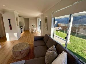 Pura Vida - Opposite the Beach!