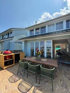 Luxe woning met hottub en zeezicht VP074