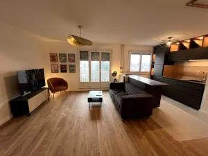 T2 proche Groupama Stadium & LDLC Arena - 沙西约