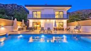 Uzumlu Village 3 Bedroom Villa