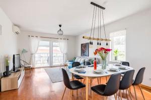 Luxury Villa, 40 sqm heated private pool, gym, Seaview, 200m to beach, 7 bedrooms