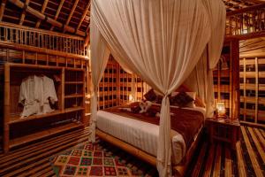 CR Tris Casa De Bambú - Bamboo House Bali