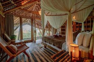 CR Tris Casa De Bambú - Bamboo House Bali