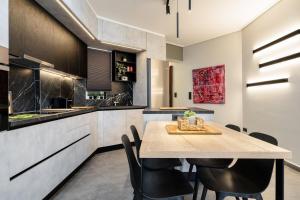 Stylish 1BD Apt in Elliniko