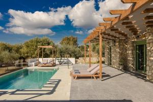 Athina Villa by Vintage Travel