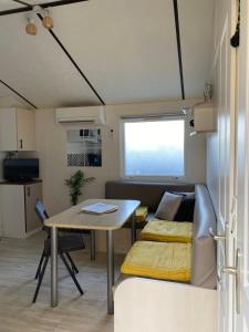 Campings Mobil home 4 personnes Plein coeur de la Vendee proche Parc du PUYDUFOU : photos des chambres
