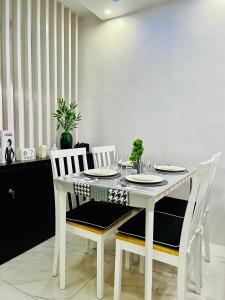 Calm Nest Nearcation by MK HOMES