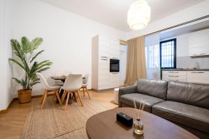 High-end Apartment in Bari Center