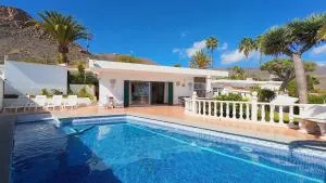 Detached Villa, private pool only 10 minutes Los Cristianos - Cho