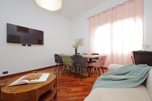 4BNB - Giant Giuliana Vatican Museum